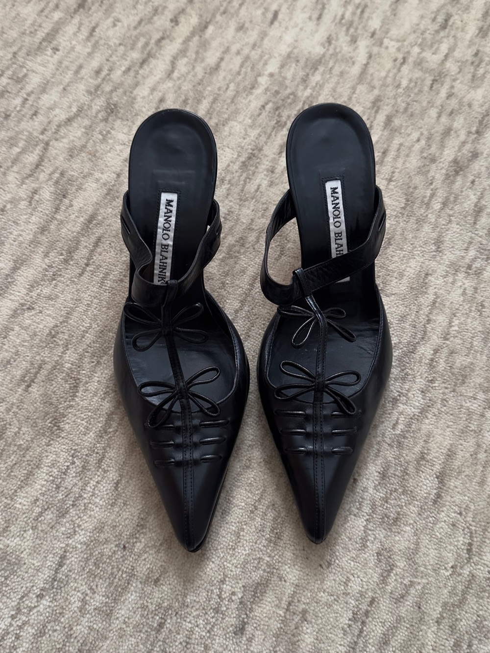 Vintage Manolo Blahnik black detailed mules heels - Picture 2 of 6